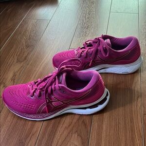 Asics Gel Kayano 28 Women’s Sneakers